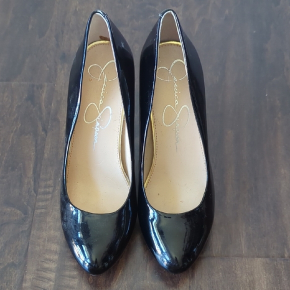 Jessica Simpson Black Heels Patent Leather - Picture 2 of 7